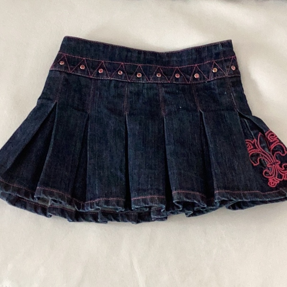 Stylish Denim Skirt with Pink Embroidery